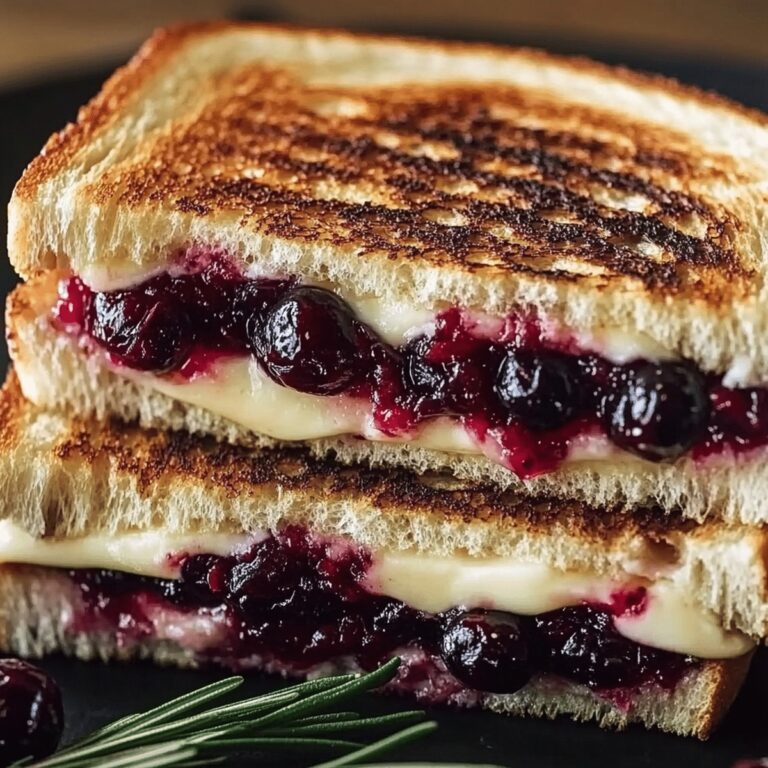 Cranberry Brie & Mozzarella Grilled Sandwich Recipe