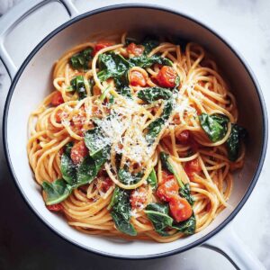 Vibrant Tomato Spinach One Pot Pasta Recipe