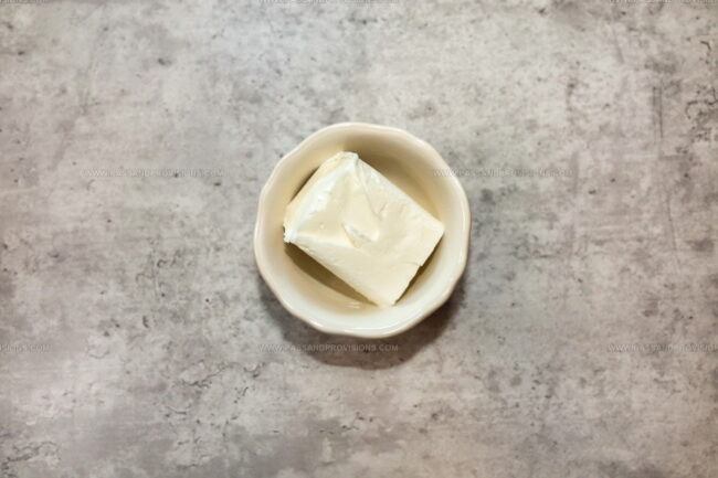 What Is Shortening? Role in Baking and Cakes