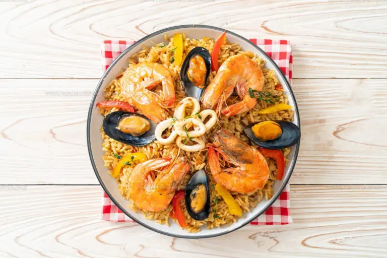 3 Saffron Replacements That Still Add Depth to Paella