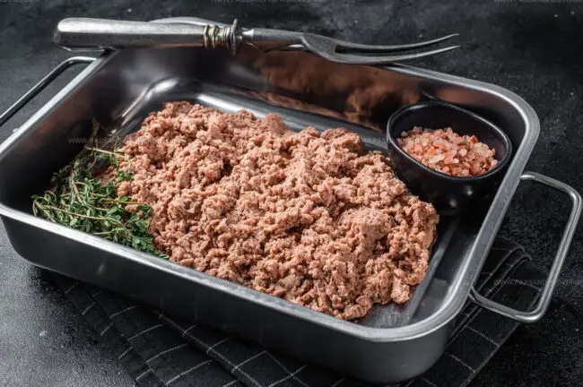 Tips for Cooking With Vegetarian Ground Beef Substitutes