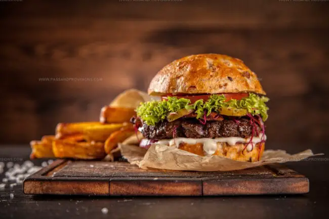 What Role Do Sauces and Toppings Play in Burger Rankings?